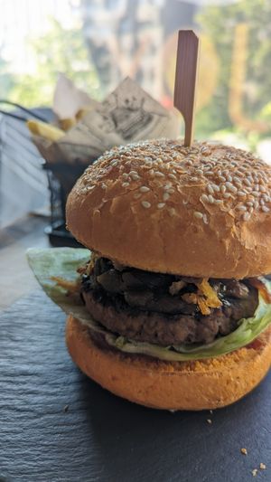 Alternate version of the joy burger with bbq sauce and ketchup upon my request 🤤 at Reed in Luxembourg City