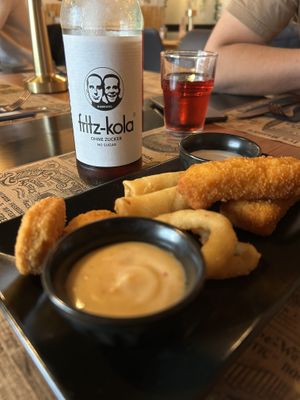 Mix of deep fried starters   at Reed in Luxembourg City