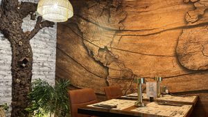   at Reed in Luxembourg City