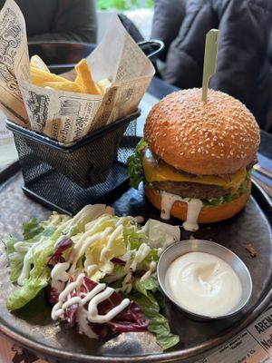   at Reed in Luxembourg City