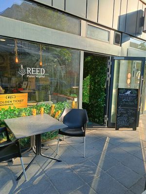 Front of store at Reed in Luxembourg City