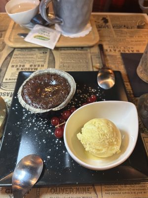   at Reed in Luxembourg City