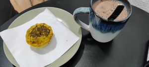 Empada and hot cacao at AllVeggie in Alverca Do Ribatejo