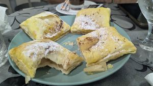 Pineapple and "egg" bakery at AllVeggie in Alverca Do Ribatejo