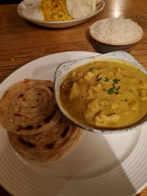 Vegetable korma with coin paratha at Namaste Bistro in Zagreb