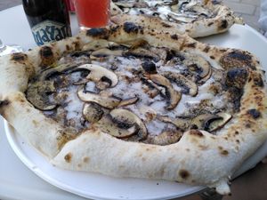 We went back to eat at the restaurant and had the vegan truffle and porcini mushroom pizza - absolutely delicious! June 2021 at Dough Eyed in York