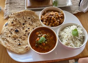 Vegan talli at India Curry House in La Fortuna