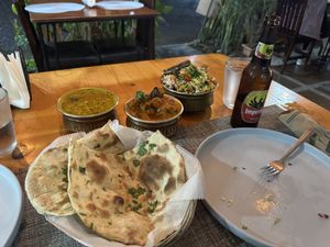 5* restaurant (cannot award higher than 4)  at India Curry House in La Fortuna