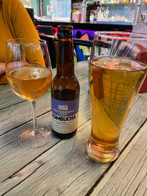 Drinks (Kombucha and ice-tea) at Junk y Vegan in Helsinki