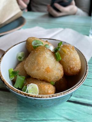 Appetisers - Cheese balls at Junk y Vegan in Helsinki