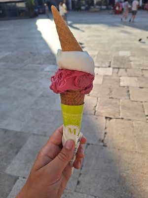 Lemon and pomegranate at Martinucci Laboratory in Bari