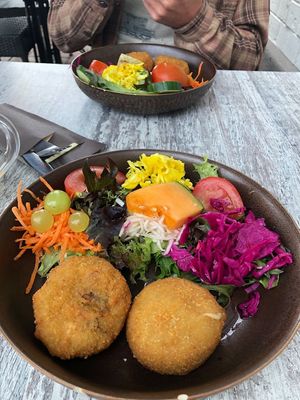 Duo kroketten: kaas & vol-au-vent at 't Haantje in Kortemark