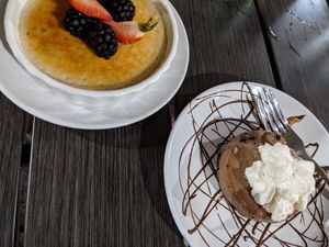 Creme Brulee and Chocolate Cheesecake at Yummvees in Richmond