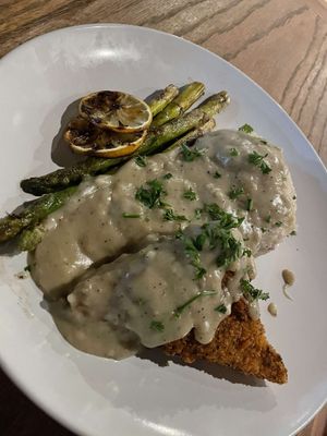 Southern fried steak at Yummvees in Richmond
