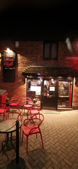Outside at The Music Cafe in Stratford-upon-avon