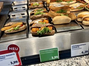 vegan 'vish' roll  at Nordsee - Landungsbrücken in Hamburg