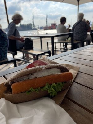 BackVish baguette  at Nordsee - Landungsbrücken in Hamburg
