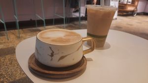 Vanilla Latte and Bubble Mylk Tea at Coconut Whisk in Minneapolis