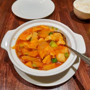 Tofu and mock chicken kimchi stew at Tofu Vegan - Islington in North London