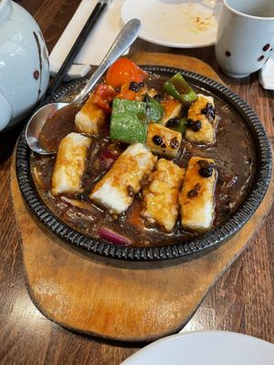 Sizzling tofu in black bean sauce  at Tofu Vegan - Islington in North London