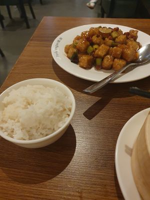 Gong bao tofu with peanuts at Tofu Vegan - Islington in North London