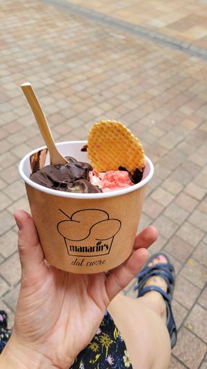 Dark Chocolate, strawberry and banana at Manarins in Neustadt