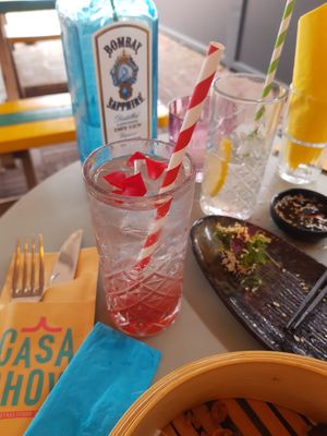 Spicy lemon with rose at Casa Chow in Gouda