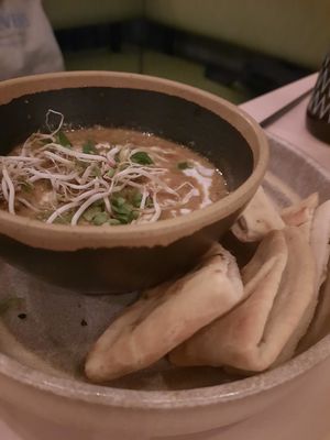 Dahl with flatbread at Casa Chow in Gouda