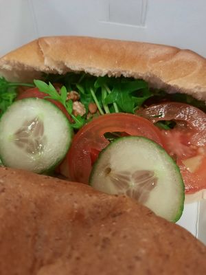 Rijk belegde vegan broodjes at Bakker Bart in Gouda