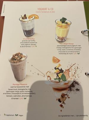 Some vegan breakfast items Feb 2023 at Bagels & Beans - Biltstraat in Utrecht