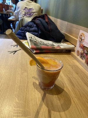 Alles gemengd sap: tastes quite plain  at Bagels & Beans - Biltstraat in Utrecht