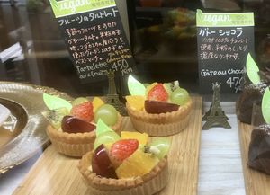 Tartelette aux fruits at Merci Cinq in Kawasaki