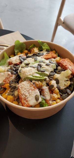 Cesar tempeh salad at Oliver Green - West in Amsterdam