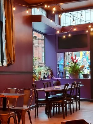 Side dining room at Wizard Burger in Albany