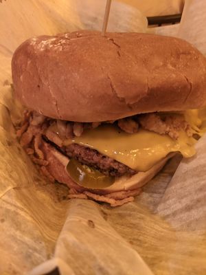 Bilbo-q (bbq) burger at Wizard Burger in Albany