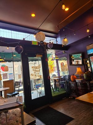  at Wizard Burger in Albany