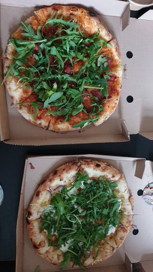 Pizza Salami and Carbonara with Rucola at Vegan Pizza Project in Hamburg