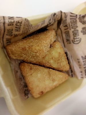 3 Aloo tikka at Curcumaa in Gran Canaria