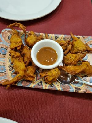 Onion pakora at Curcumaa in Gran Canaria