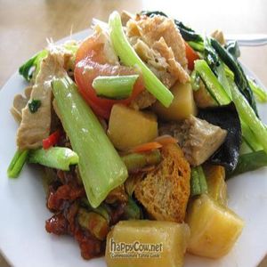 Food plate from buffet at Good Friends in Kota Kinabalu