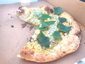 Pizza at Party Beer Co in Los Angeles