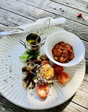 1/2 size serve of Oodies big breakfast  at Oodies Cafe in Bundaberg