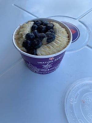 açai bowl at Ubatuba Açai in Woodland Hills