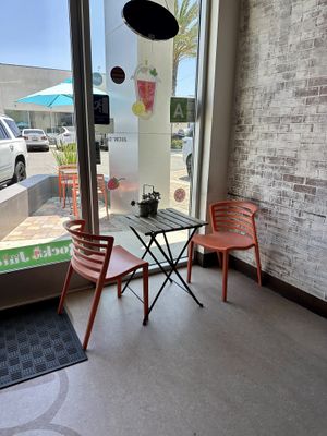Indoor Seating   at Rock'n Joy Juice in Torrance