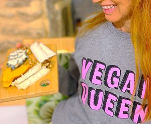 Alucinada con los quesos veganos at O Viso Ecovillage in Ourol