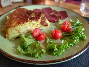 A tortilla de Ana!!! 🤤 at O Viso Ecovillage in Ourol