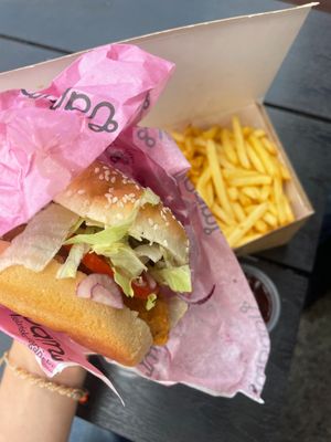 Close up to the sandwich with saitan at Uapami in Krakow