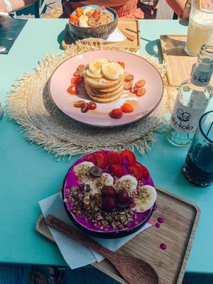 Smoothie bowls and pancakes  at Blossom in Leiden