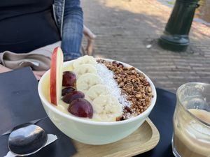 Smoothie Bowl   at Blossom in Leiden