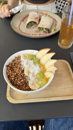 Mango, Granola Bowll  at Blossom in Leiden